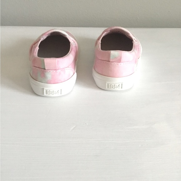 Toddler girls pink slip on sneakers - Picture 6 of 7
